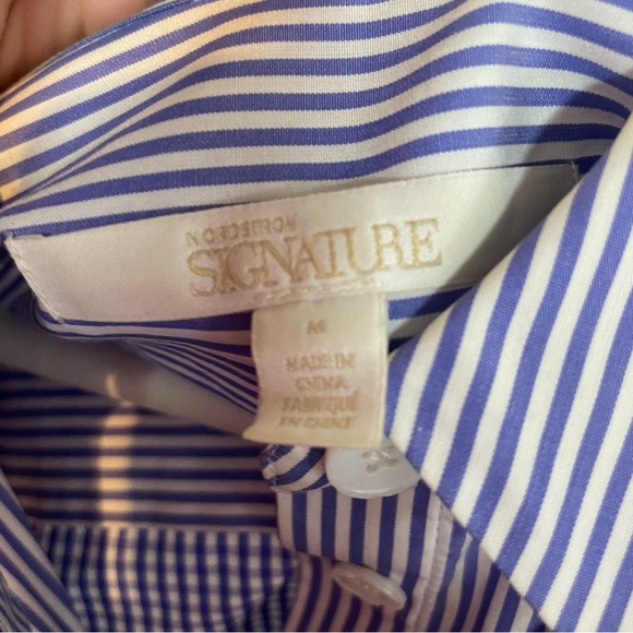 Nordstrom Signature Blue White Stripe Button Down Size Medium - Picture 7 of 8